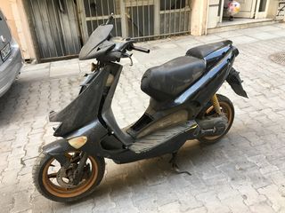 aprilia sr 50cc racing-thumb-1