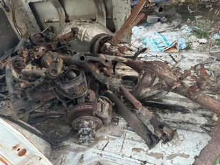 ISUZU kινητηρα απο κλουβα 4χ4 μαζι με σαζμαν διαφορικα κεντρικη ζαντεσ λαστικα ειδη φανοποιιασ κλπ-thumb-11