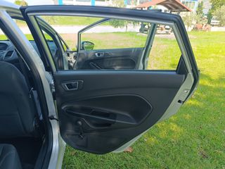 Ford Fiesta 2015 TITANIUM!!!! 45.220 KM!!!!!!!!!!!!-thumb-9
