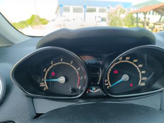 Ford Fiesta 2015 TITANIUM!!!! 45.220 KM!!!!!!!!!!!!-thumb-26