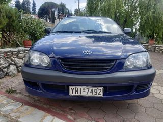 Toyota Avensis 1999 1.6 LINEA TERRA