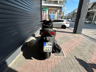 Yamaha XMAX 400 2014-thumb-1