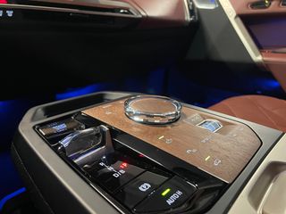 Bmw iX 2023 X Drive M60-thumb-53