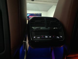 Bmw iX 2023 X Drive M60-thumb-59