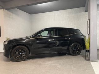 Bmw iX 2023 X Drive M60-thumb-18