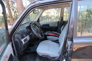 Mitsubishi Pajero Pinin 2004-thumb-4