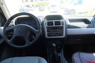 Mitsubishi Pajero Pinin 2004-thumb-5