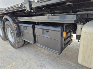 Γερανοί - Φορτηγά Με Γερανό Iveco 2011 450 eev Palfinger PK53002 SH-thumb-22