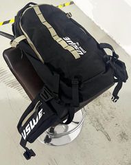 USWE Core Dirt Biking Daypack 16L Black-Bronze με θήκη κινητού & 3 lt water bladder. ΚΑΙΝΟΥΡΙΟ