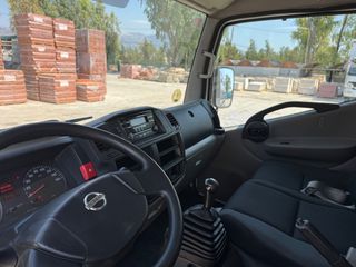 Ψυκτικοί Θάλαμοι Nissan 2015 CABSTAR-thumb-17