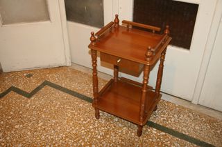 side table σαλονιού (βοηθητικό τραπεζάκι)