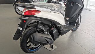Piaggio Medley 125 2026 SPORT-thumb-2
