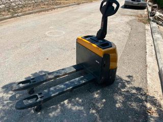 ΠΩΛΕΙΤΑΙ ΗΛΕΚΤΡΟΚΙΝΗΤΑ ΠΑΛΕΤΟΦΟΡΟ JUNGHEINRICH 1400kg-thumb-7