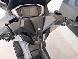 Honda Forza 125 2025-thumb-4