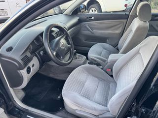 Volkswagen Passat 2003-thumb-4
