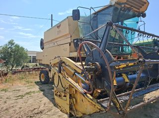 Θεριζοαλωνιστικές New Holland 1994 TF44