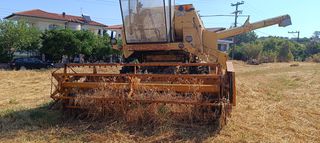 Θεριζοαλωνιστικές New Holland 1982 Clayson1550