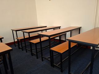 ΘΡΑΝΙΟ ΤΡΙΘΕΣΙΟ ΚΑΙ ΚΑΘΙΣΜΑ ΠΑΓΚΟΣ ΜΕΛΑΜΙΝΗΣ ΜΕ ΜΕΤΑΛΙΚΟ ΣΚΕΛΕΤΟ