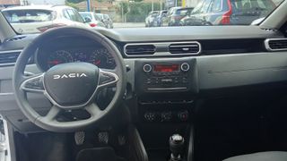 Dacia Duster 2023 NEW FACELIFT 1.5 ΒlueDCi 4X4  Essential 115hp-thumb-9