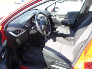 Peugeot 207 2010-thumb-7