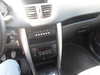 Peugeot 207 2010-thumb-9