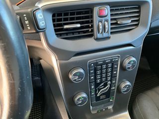 Volvo V40 2014 Λίγα χιλιόμετρα μηδέν τέλη μοντέλο 2015-thumb-17