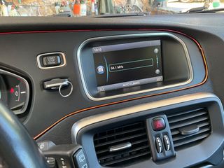 Volvo V40 2014 Λίγα χιλιόμετρα μηδέν τέλη μοντέλο 2015-thumb-15