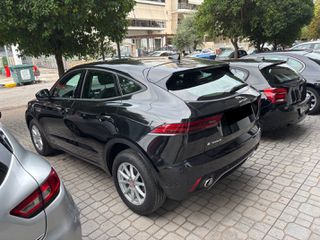 Jaguar E-Pace 2018-thumb-5