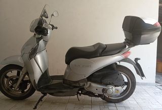 Aprilia Scarabeo 200 2014