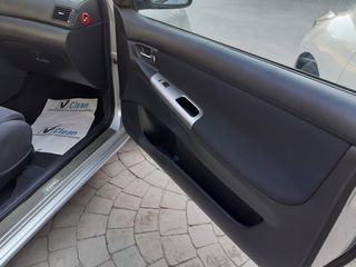 Toyota Corolla 2004 VVTI 16V 1400CC-thumb-9