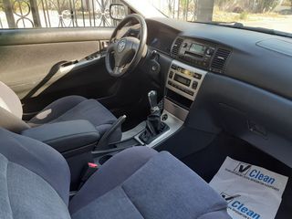 Toyota Corolla 2004 VVTI 16V 1400CC-thumb-10