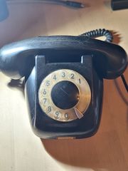 Τηλέφωνο RWT CB-643 Elektrim.  Την δεκαετία του 1960, ο ΟΤΕ διαθέτει στους συνδρομητές του την τηλεφωνική συσκευή Elektrim Model CB643,