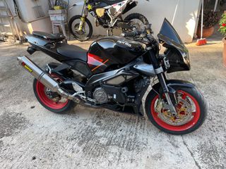Aprilia RSV 1000 Tuono R 2005
