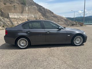 Bmw 320 2008 320D diesel-thumb-11