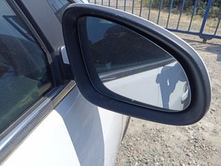 Opel Astra J-thumb-1