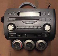 ΠΕΤΡΟΠΟΥΛΟΣ ΡΑΔΙΟ - CD HONDA JAZZ 2002-2008  39100-SAA-G112