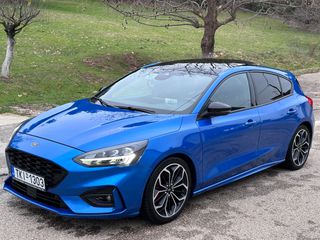 Ford Focus 2018 ST LINE