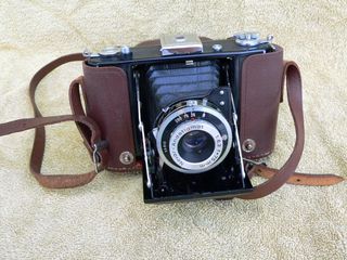 ZEIS IKON. Made in Germany.