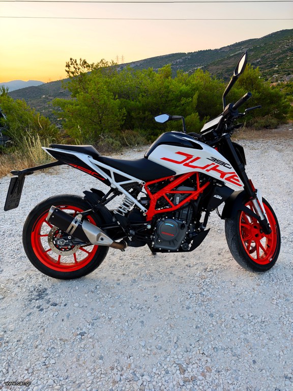 KTM 390 Duke 2021