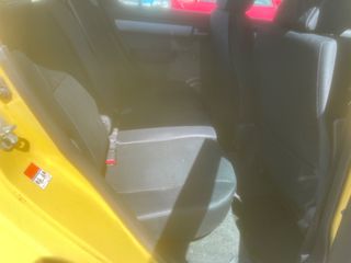 Suzuki Swift 2006-thumb-12