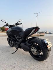 Ducati Diavel 2013 Dark stealth-thumb-4