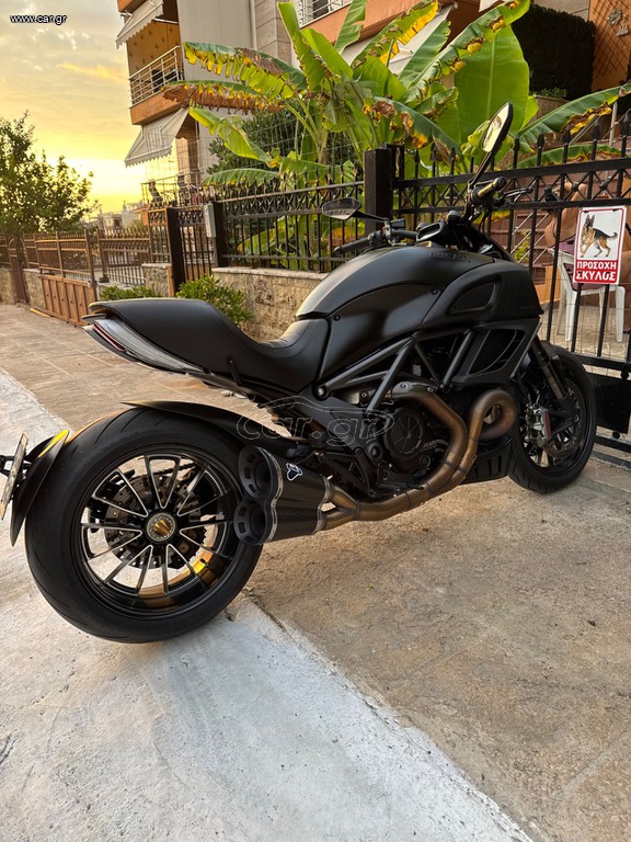 Ducati Diavel 2013 Dark stealth