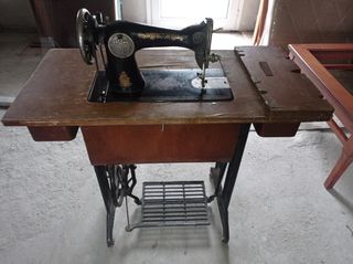 χωνευτη ραπτομηχανη vintage