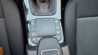 Mercedes-Benz A 160 2021-thumb-14