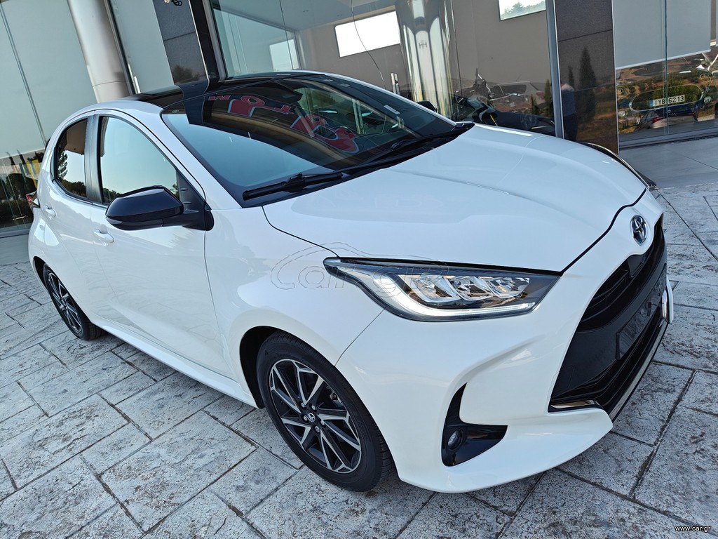 Toyota Yaris 2021 PANORAMA HYBRID AUTOMATIC LOUNGE