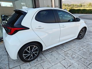 Toyota Yaris 2021 PANORAMA HYBRID AUTOMATIC LOUNGE-thumb-17