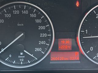 Bmw 320 2009 DIESEL AUTO-thumb-4