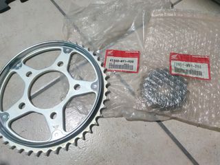 Πωλουνται Γνησια Γραναζια Honda XLV - 750 Africa twin