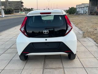 Toyota Aygo 2018 1.0 X-PLAY TOUCH-thumb-4