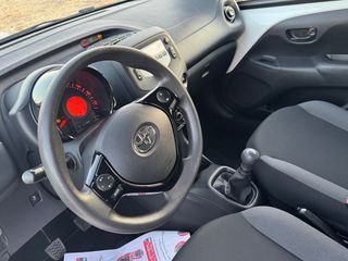 Toyota Aygo 2018 1.0 X-PLAY TOUCH-thumb-6